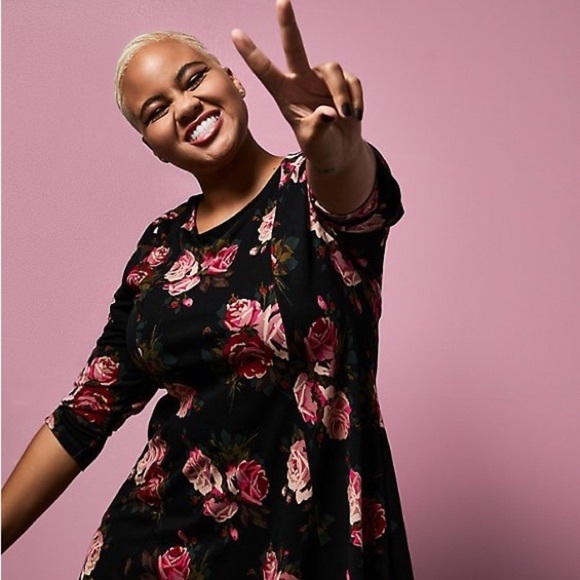 Torrid x Betsy Johnson Floral Skater Dress - Picture 2 of 9